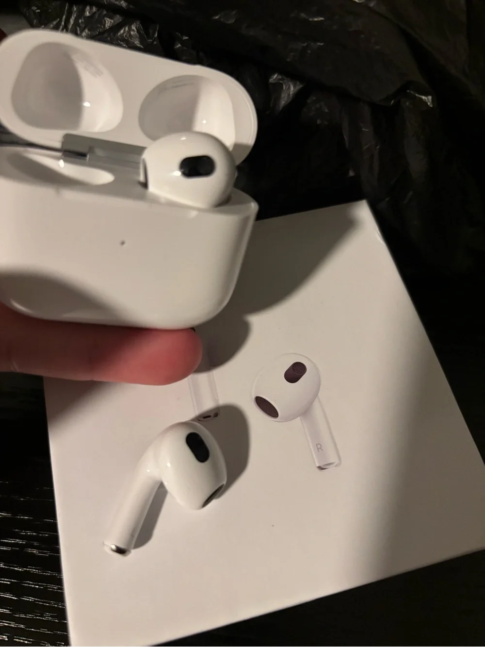 Apple 3rd Generation AirPods with case